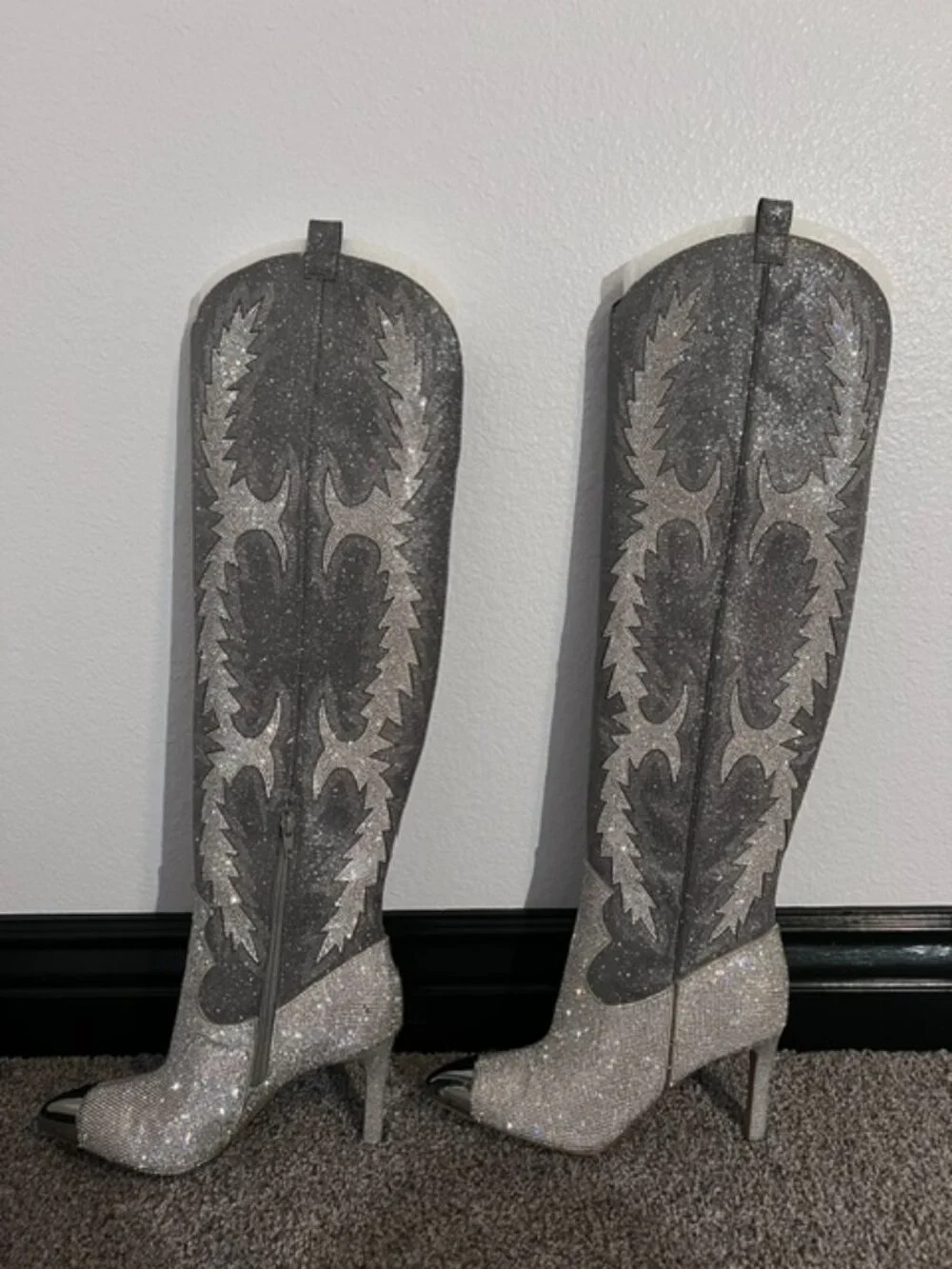 Gianni Bini Silver Rhinestone Western Boots 10M Glitter Cowboy Party Glam